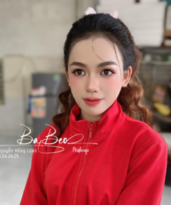 Mẫu trang điểm 4