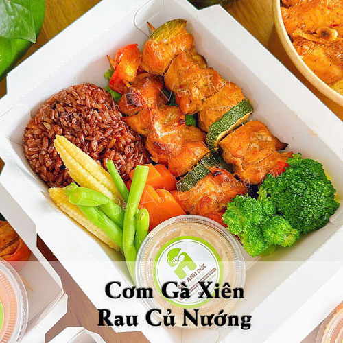 Cơm Gà Xiên Rau Củ Nướng