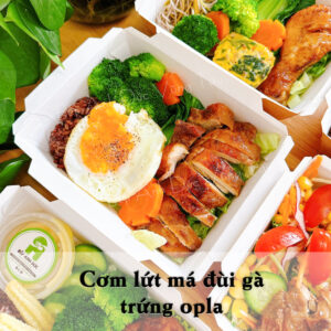 Cơm lứt má đùi gà trứng opla