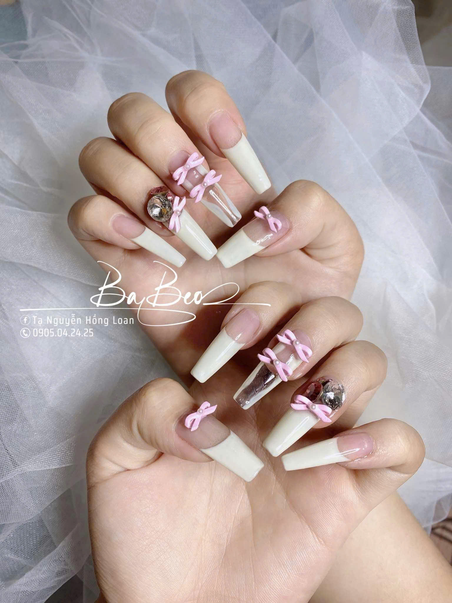 Bộ móng nơ hồng tại BaBeo Phước An